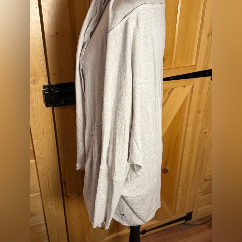 Lululemon Water Bound Wrap Grey Draped Cardigan Modal Size 10 - Picture 5 of 8